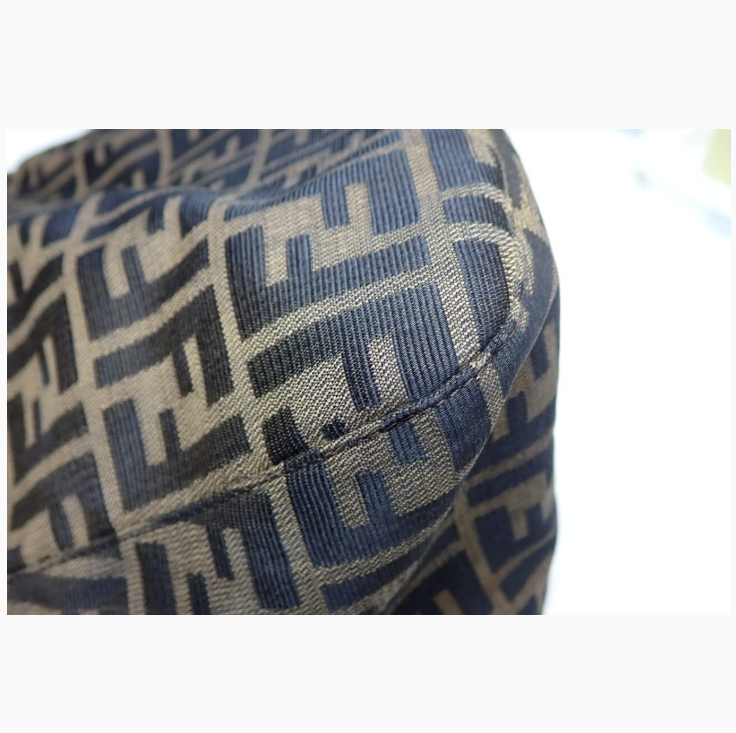FENDI MAMA BAGUETTE