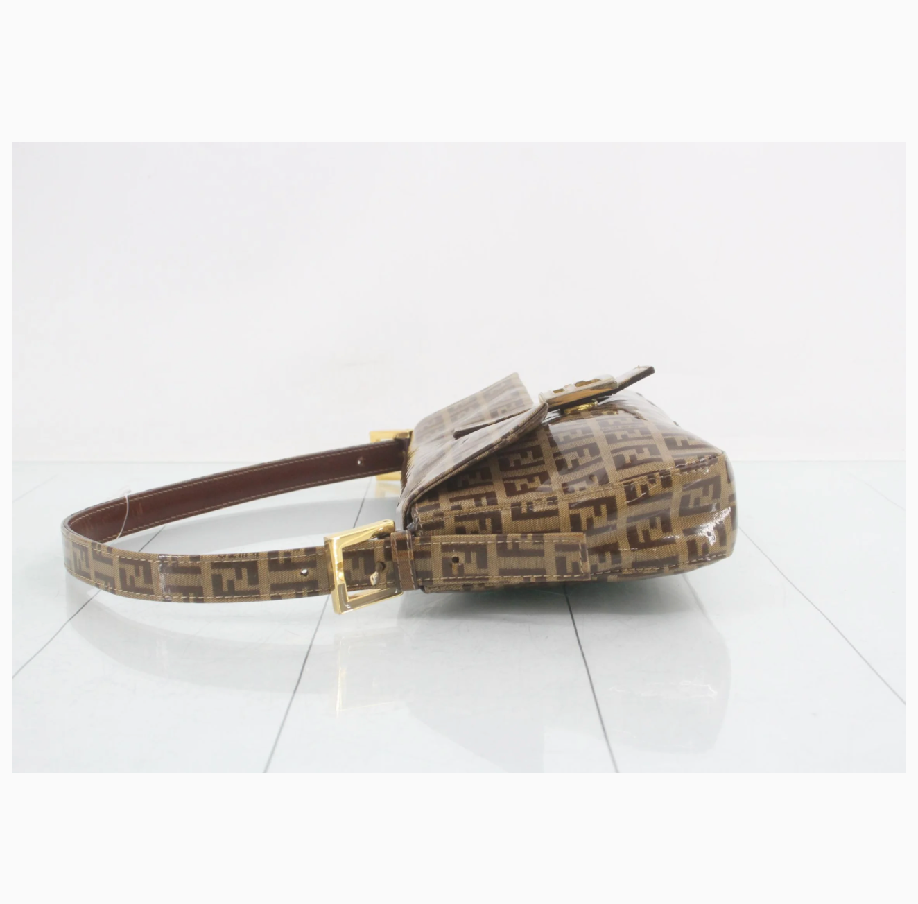 FENDI BAGUETTE VINILE