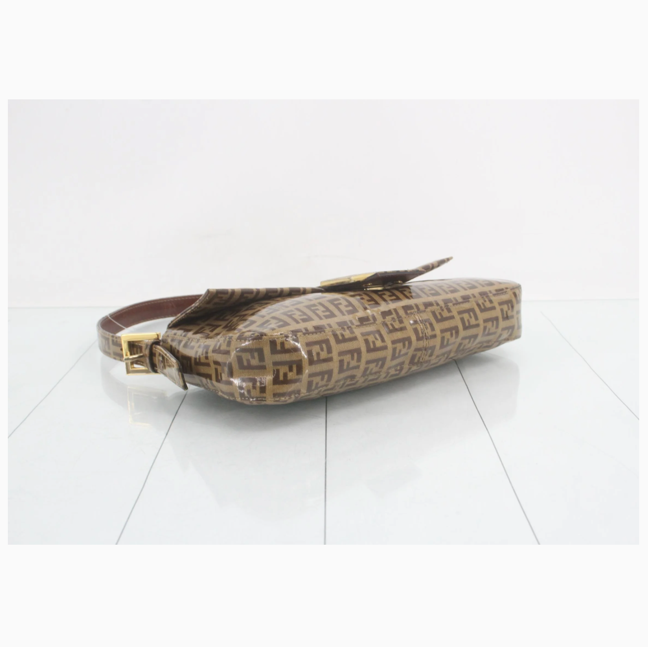 FENDI BAGUETTE VINILE